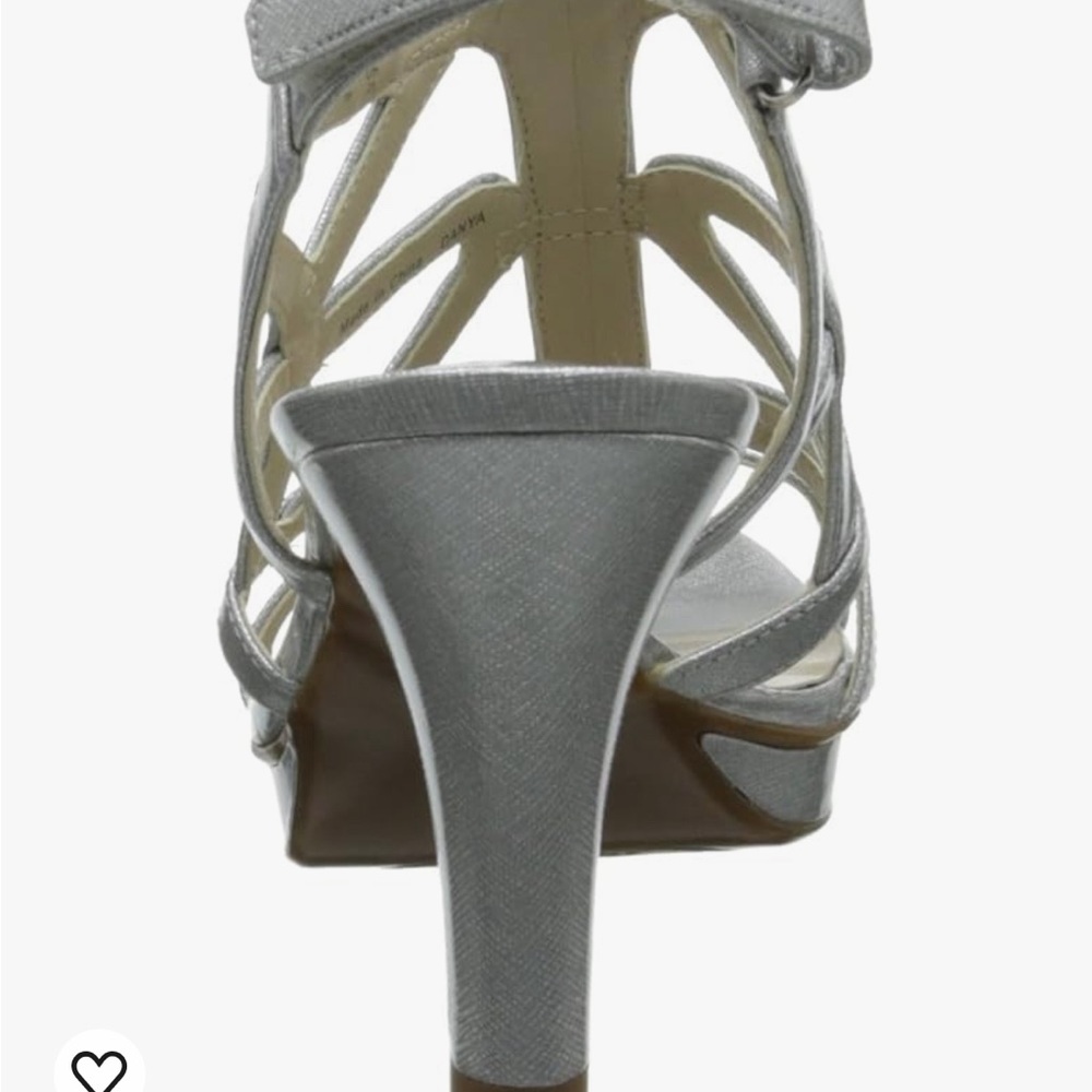 Naturalizer’s Danya platform dress sandal - Picture 4 of 7